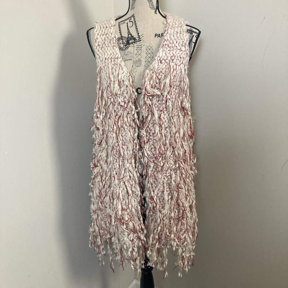 Umgee Women’s Cream Red Bohemian Fringed Open Cardigan Vest Sleeveless Knit